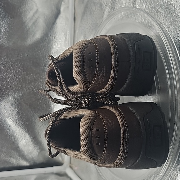 C Brown And Tan Water Proof Shoes Branding Is Dunham - Picture 3 of 7